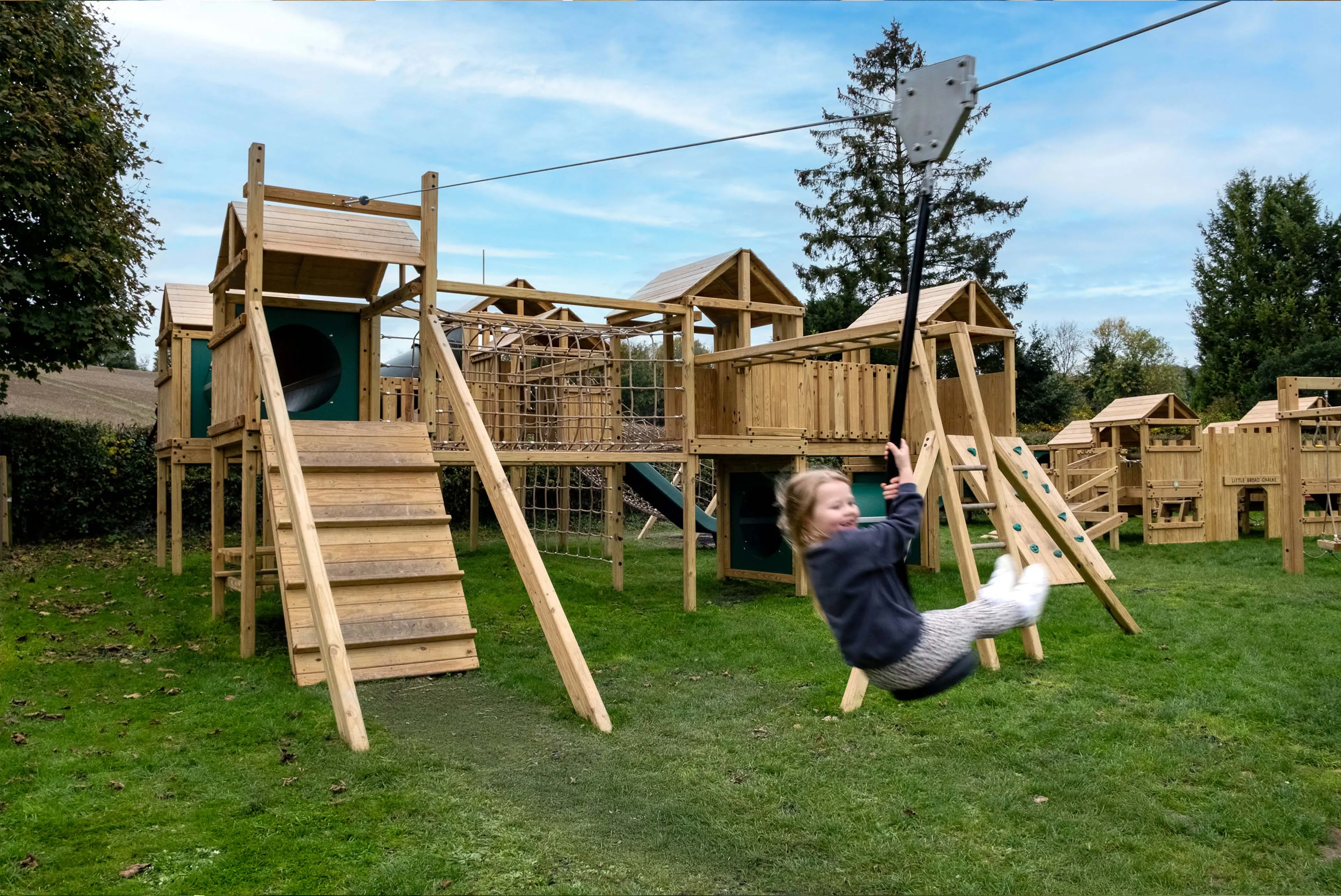 Freestanding play image
